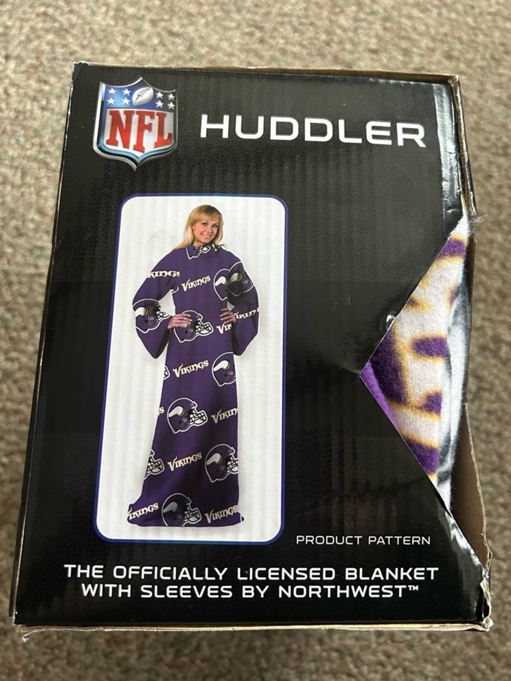 Northwest NFL Adult Minnesota Vikings Uniform Comfy Throw Blanket W/ Sleeves New - Picture 2 of 5